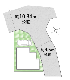  敷地面積約74.89�u。建物は113.85�uの地上3階建て4LDKとなります。（04/10/23）