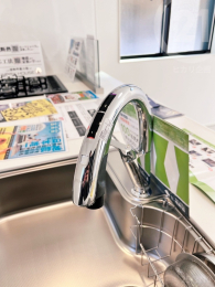  タッチレス水栓