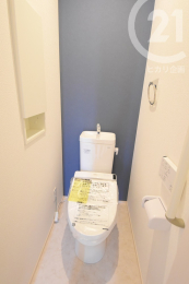 トイレ ／ファミリーに嬉しいトイレ2カ所付きプラン。いずれもウォシュレット機能付きトイレを完備！（04/04/09）