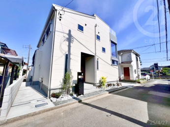  お洒落な外観です！
