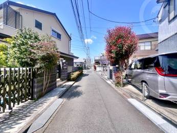  周辺は閑静な住宅街です。