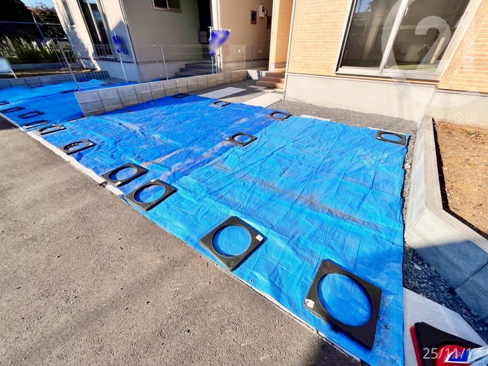  J[Xy[X2䕪ANɒԂłALX2䕪̃J[Xy[XB