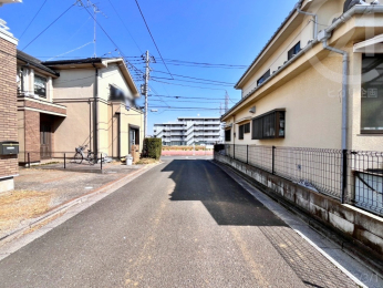  現地街並み