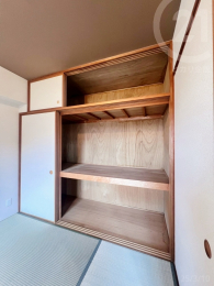  和室／寝具がすっぽり入るので一つあると便利。