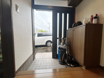  玄関ホール