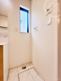  洗面室・洗濯機置き場