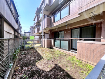  開放的な専用庭付き！