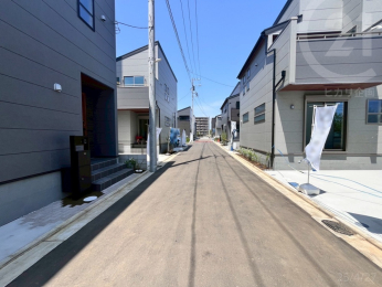  分譲地入口付近より北方向を撮影。