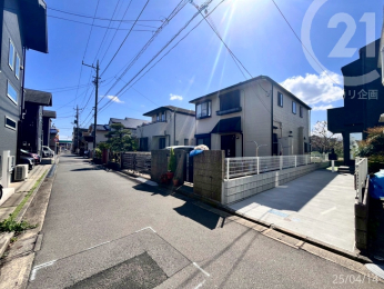  周辺は閑静な住宅街です。