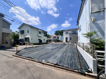  南東側より撮影。