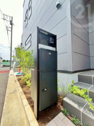  宅配ボックス一体型機能門柱