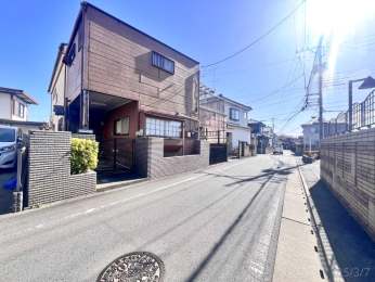  陽当たり良好の整形地です。