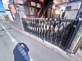  接道間口（南西側より）