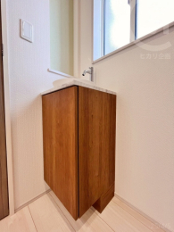  玄関／セカンド洗面