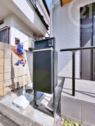  宅配ボックス付きです◎