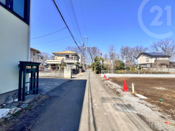  幅員は4Mです。