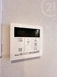  ＜LDK約12.6帖＞リビングダイニングを見渡せます。