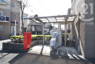  敷地内バイク置き場