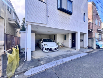  ビルトインガレージ付き住宅です◎