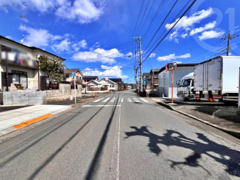  東側道路