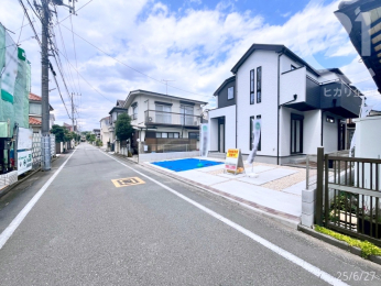  開放感ある街区に建つゆとりの住まい。