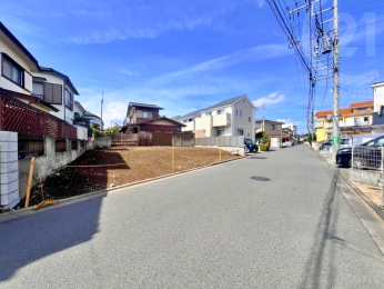  南側より撮影。