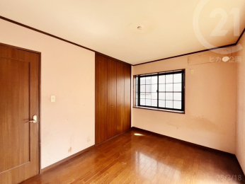  1階洋室約6帖（リフォーム前撮影）
