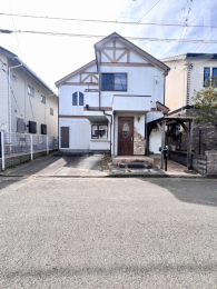 敷地約35坪の整形地！
