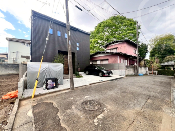  前面道路／周辺は閑静な住宅街です。
