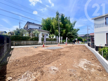  敷地南東側より撮影