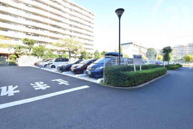  敷地内駐車場