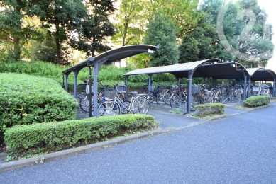  敷地内駐輪場