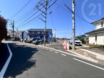  現地南西側道路／西武多摩湖「武蔵大和」駅徒歩5分！