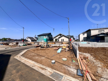  5号棟付近／現況更地。完成は7月頃を予定しています。