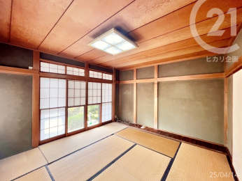  和室9帖／南側は雪見障子