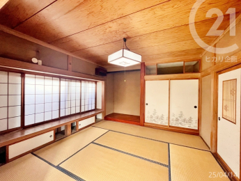  1階和室8帖／客間などにも使いやすい独立した空間。