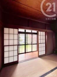  1階和室8帖／お庭に面しています。