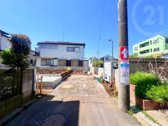  道路の突き当りにつきプライバシー性も良好！
