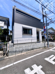  南西側より撮影。