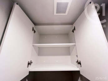  トイレ上部収納