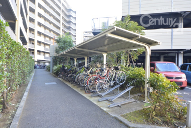  敷地内駐輪場