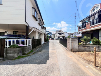  前面道路4M／スーパー＆小学校徒歩まで10分以内で子育て世帯にもおすすめ！