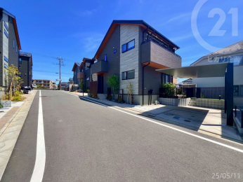  西側道路に面した整形地区画！