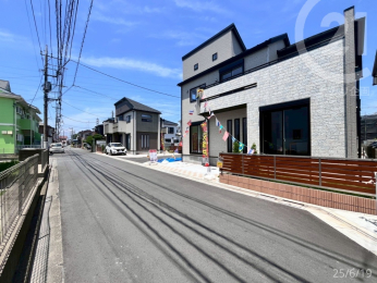  分譲地南側道路