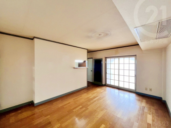  LDK約15帖／現在空室となっており、ご都合に合わせてご内見いただきやすいです！