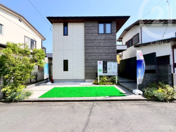 現地外観写真 ＜築後未入居・家具付き＞大和ハウス施工！太陽光発電＋蓄電池設置＆ガス併用で災害時にも心強い家。