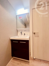  シャンプードレッサーはハンドノズル式で引き延ばして使用が可能。洗髪や洗面回りのお掃除、加湿器タンクへの水くみなどにも◎