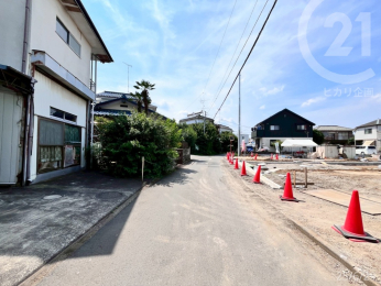  南西側道路