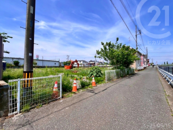  新しく作られる道路の出入り口予定場所付近より撮影。