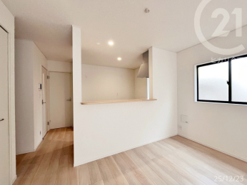  �茳���B��A���������B���闧���オ��L�b�`����